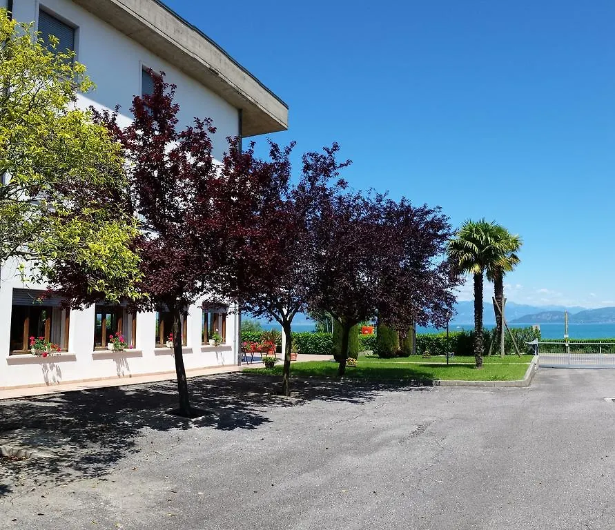 بسكييرا ديل غاردا Hotel Belvedere